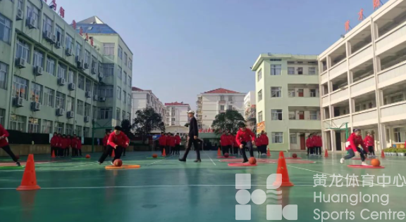 台州这所小学没有标准田径场，却成为省级田径特色学校(图1)