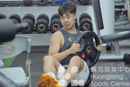 跟黄龙看CBA | 浙江东阳光空降气膜馆，集训备战生死战(图2)