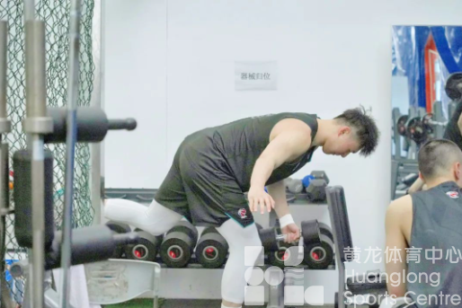 跟黄龙看CBA | 浙江东阳光空降气膜馆，集训备战生死战(图6)