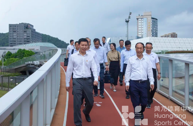 省委主题教育第十一巡回指导组赴黄龙体育中心下沉调研(图7)