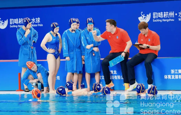 “水”啸“龙”吟 | 水球“大战”现场，姑娘们“狂飙”近400个球(图6)