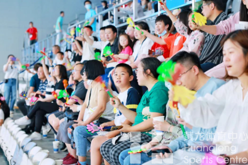 “水”啸“龙”吟 | 吴鹏的弟子来看水球比赛，未来浙江的“水莲花”静待绽放(图2)