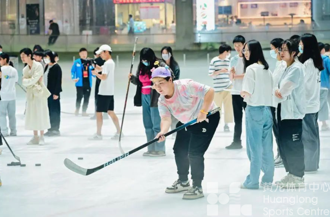 启动!浙江人夏天也能玩冰雪(图3) 启动!浙江人夏天也能玩冰雪(图3)