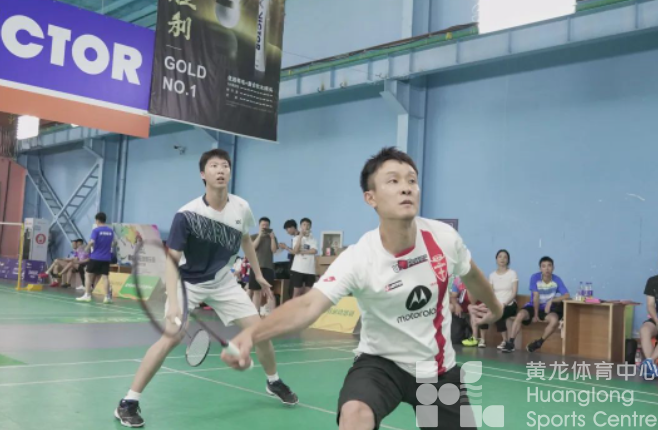 谁将摘得年度总冠军？我省最高水平业余羽毛球赛进入最后角逐(图2)