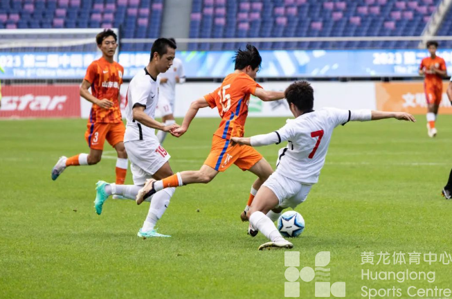 逐梦绿茵 | 这周末，黄龙体育场可太精彩了！明天还请你免费看球赛(图2)