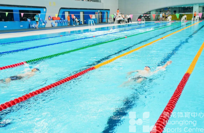 在顶配泳道，尝鲜亚运时刻 | 在黄龙游跳馆游泳消暑的日子(图3)