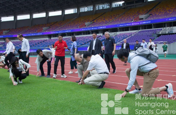香港立法会议员代表团调研黄龙体育中心：殷切期盼亚运会召开！点赞场馆惠民开放！(图2)