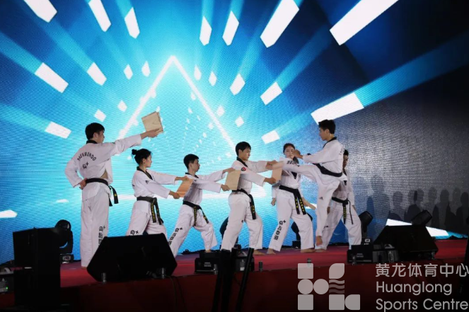 体育宣传周 · 启动仪式 | 场馆惠民开放，还有诸多活动，快来黄龙品尝“体育大餐”！(图3)