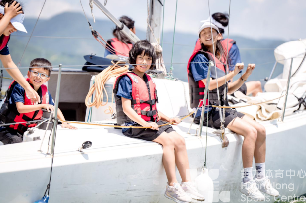 浙川少年结缘帆船,萨马兰奇视频寄语(图3) 浙川少年结缘帆船,萨马兰奇视频寄语(图3)