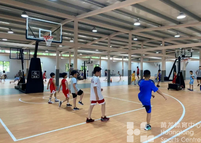 方舱医院摇身变“共享球馆”！舟山市体育中心闲置资源再利用(图1)