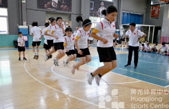 “体育壮苗行动”进行时，“苗苗”们的暑假好欢乐(图3)