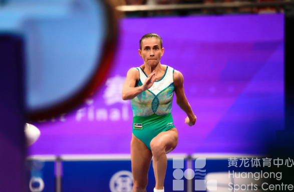 亚运 · 是谁“亚” | 丘妈的中秋礼物是现场观众的掌声,还有永不凋谢的花!(图6) 亚运 · 是谁“亚” | 丘妈的中秋礼物是现场观众的掌声,还有永不凋谢的花!(图6)