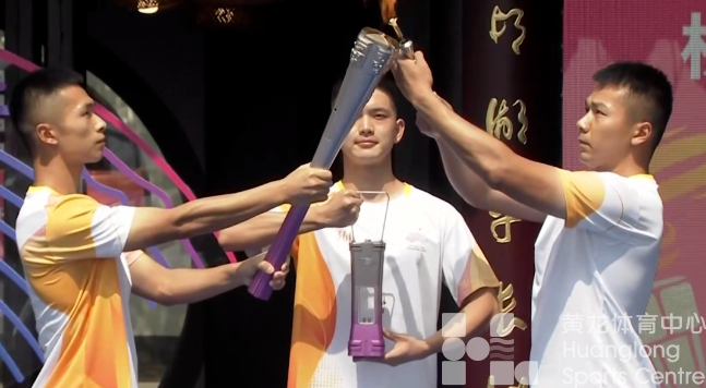 万众瞩目！今天，亚运火炬从杭州出发(图5)