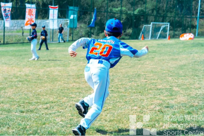 【黄龙魔方】杭州市首次举办!这场棒球较量,少年不负热爱(图2) 【黄龙魔方】杭州市首次举办!这场棒球较量,少年不负热爱(图2)
