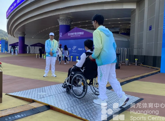 亚残运 · 来了“亚”| 6遍国歌!田径首个比赛日之我在黄龙刷纪录!(图4) 亚残运 · 来了“亚”| 6遍国歌!田径首个比赛日之我在黄龙刷纪录!(图4)