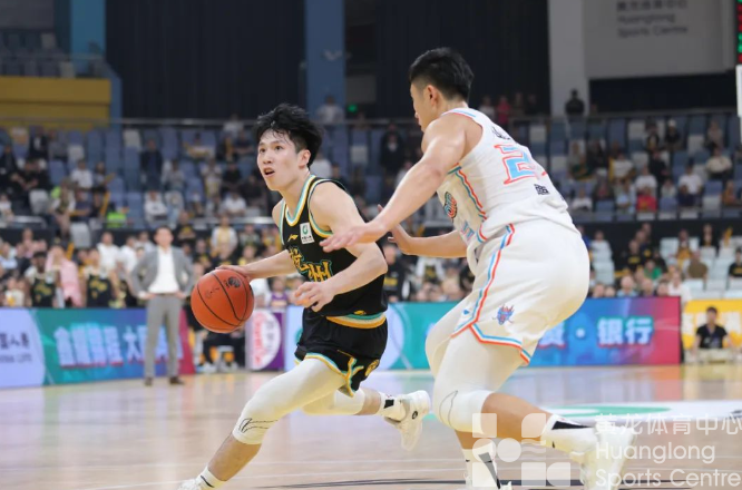 来黄龙看CBA | 第一阶段收官战!战力前四的这场“浙江德比”,究竟鹿死谁手?(图3) 来黄龙看CBA | 第一阶段收官战!战力前四的这场“浙江德比”,究竟鹿死谁手?(图3)