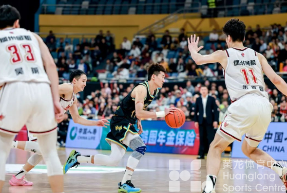 来黄龙看CBA | 神奇的主场优势！五连胜！浙江东阳光药拿下“浙江德比”(图4)