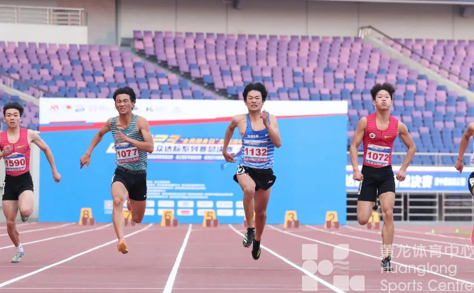 从器材到裁判都是“亚运同款”,黄龙体育场这个田径赛,选手们都在点赞(图2) 从器材到裁判都是“亚运同款”,黄龙体育场这个田径赛,选手们都在点赞(图2)