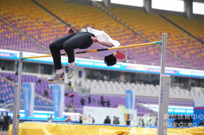 从器材到裁判都是“亚运同款”,黄龙体育场这个田径赛,选手们都在点赞(图5) 从器材到裁判都是“亚运同款”,黄龙体育场这个田径赛,选手们都在点赞(图5)
