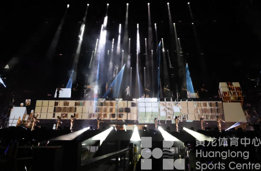 昨晚的演唱会你看了吗?接下来,黄龙还有这个首届赛事→(图2) 昨晚的演唱会你看了吗?接下来,黄龙还有这个首届赛事→(图2)