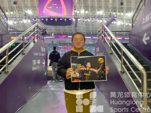 开赛啦丨两个“3-0”!东道主球队夺得世俱杯开门红!现场球星闪耀,观众欢呼声不断!(图7) 开赛啦丨两个“3-0”!东道主球队夺得世俱杯开门红!现场球星闪耀,观众欢呼声不断!(图7)