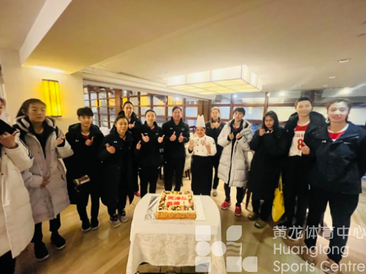 世俱杯丨天津女排勇夺季军创队史最佳,伊萨奇巴希女排逆转夺冠!(图5) 世俱杯丨天津女排勇夺季军创队史最佳,伊萨奇巴希女排逆转夺冠!(图5)