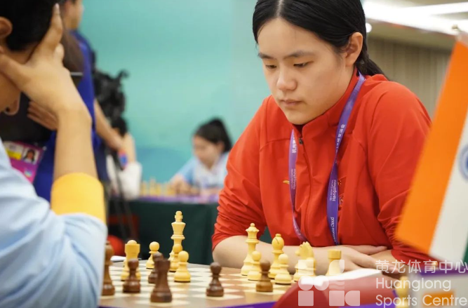 恭喜！浙江姑娘朱锦尔摘金(图1)