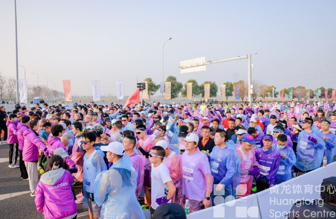 汪顺任形象大使，万余名马拉松爱好者在宁波体验“跑购游一条龙”(图3)