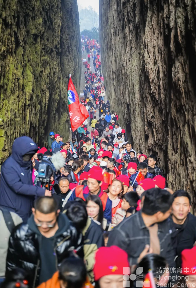 登高祈福“动”新年，江郎山2024的第一缕阳光别样耀眼(图3)