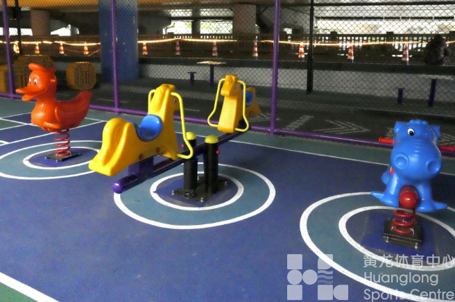 桥洞下的“蓝天白云”，杭城新增一处全龄友好的嵌入式体育场地(图2)