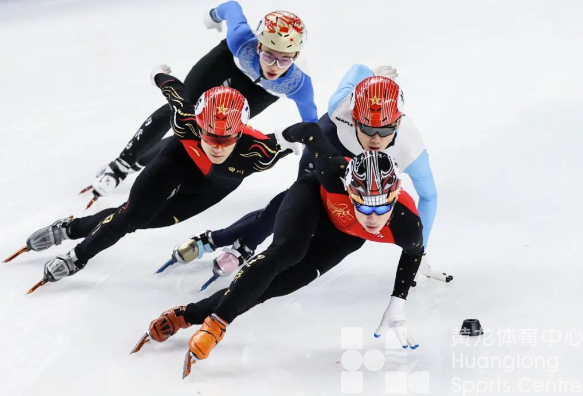 冰雪激情绽放北疆,“十四冬”今晚开幕!(图4) 冰雪激情绽放北疆,“十四冬”今晚开幕!(图4)