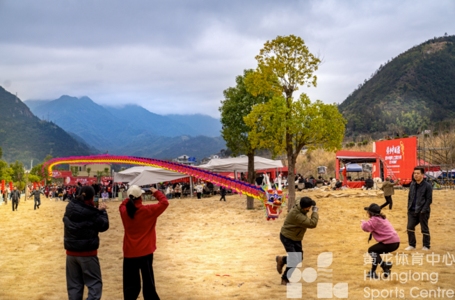 健身让新春“热辣滚烫”(图5)