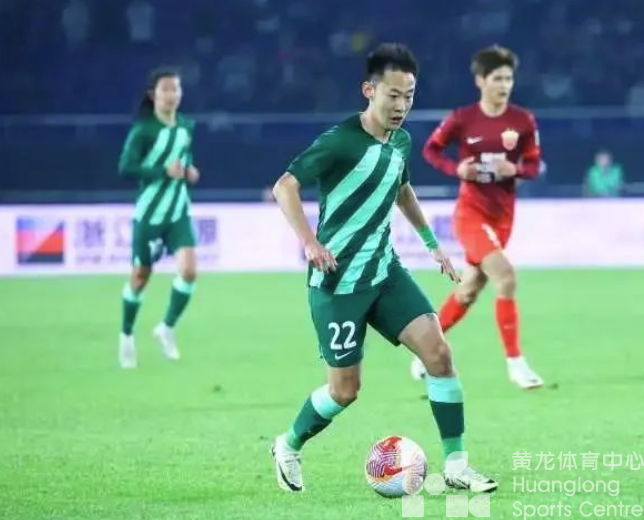 浙江经视——32087人!昨晚的黄龙观众创下新纪录(图4) 浙江经视——32087人!昨晚的黄龙观众创下新纪录(图4)