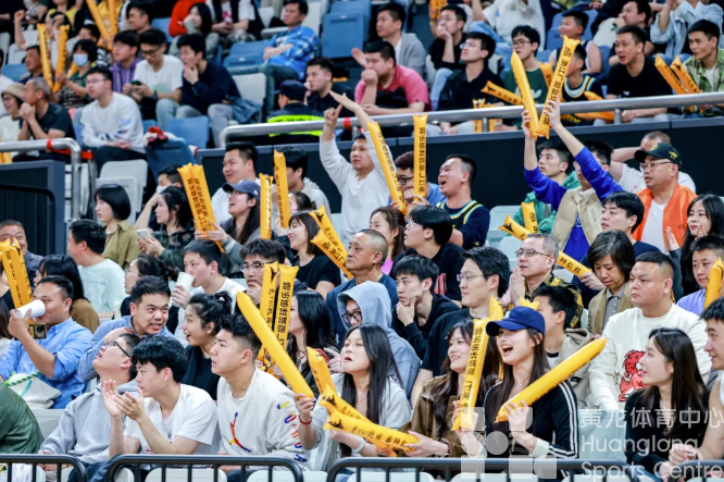 来黄龙看CBA丨胜利收官！12支季后赛球队全部出炉(图2)