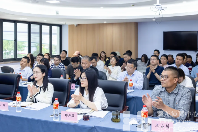 9个城市,20+体育场馆!黄龙“取经”成功,收获满满!(图2) 9个城市,20+体育场馆!黄龙“取经”成功,收获满满!(图2)