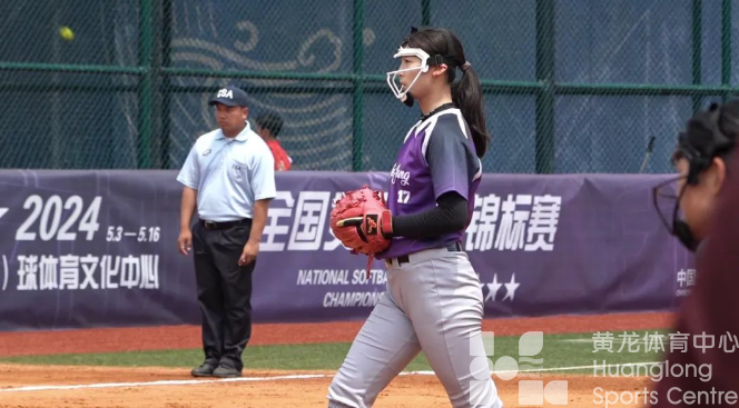 全国女子垒球锦标赛绍兴挥棒，平均年龄只有15岁的浙江队首次亮相(图2)