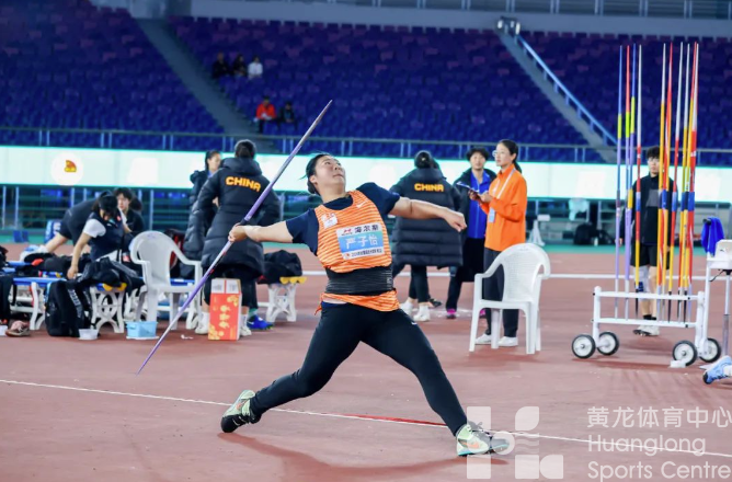 全国田径大奖赛 | 4金2银2铜！两位15岁浙江小将“跨级领跑”成人组(图3)