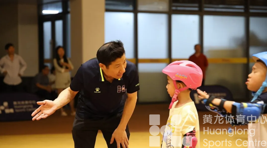 教出过6位全国冠军！他们，带你在黄龙追风(图2)