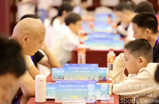 亚运象棋场馆再迎人气赛事,“职业与业余打通”受到好评(图2) 亚运象棋场馆再迎人气赛事,“职业与业余打通”受到好评(图2)