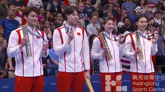 高光时刻 ｜ 男女4×100米混合泳接力中国队夺得银牌，并打破亚洲纪录(图3)