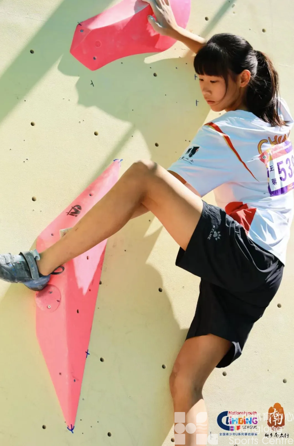 中国攀岩联赛 | “超水平发挥”，浙江选手包揽女子速度赛金银(图3)