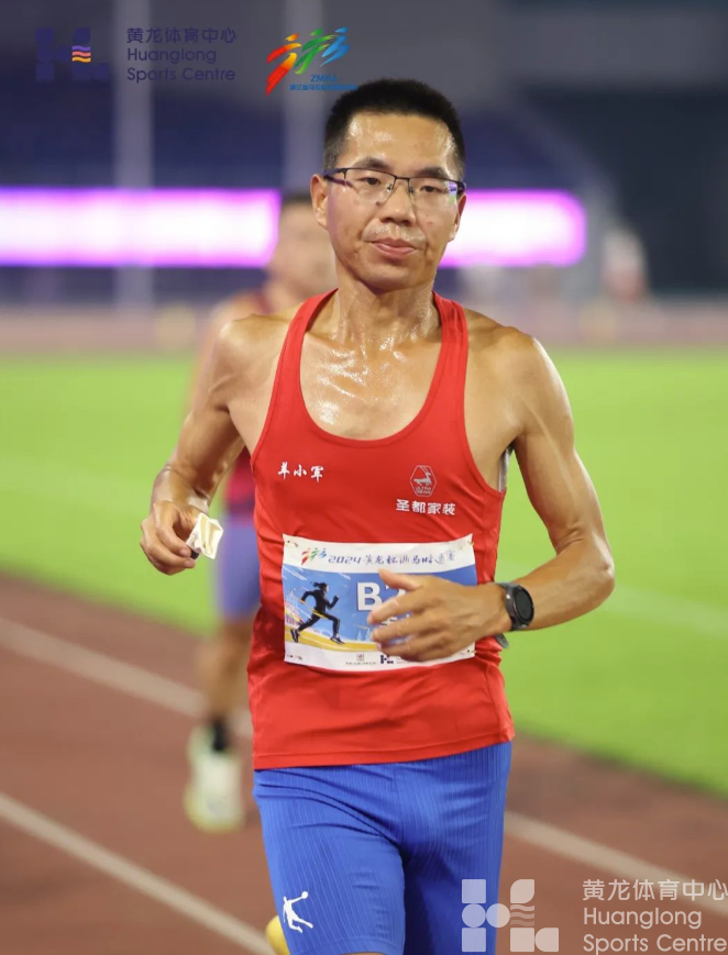 1小时,疯狂绕圈!浙马时速赛激战黄龙(图2) 1小时,疯狂绕圈!浙马时速赛激战黄龙(图2)