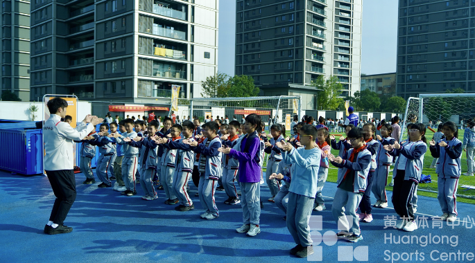 潮新闻——体教卫深度融合，​2024年黄龙公开课杭州市钱塘外语学校专场活动举行(图3)