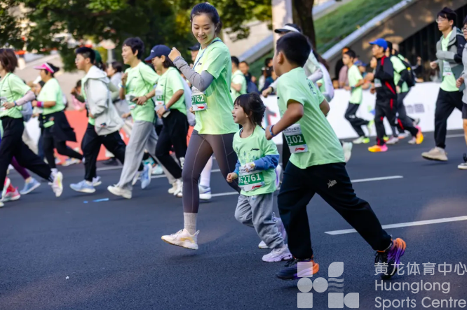 今早你还在睡梦中，马拉松跑友已经在黄龙准备破纪录了(图5)