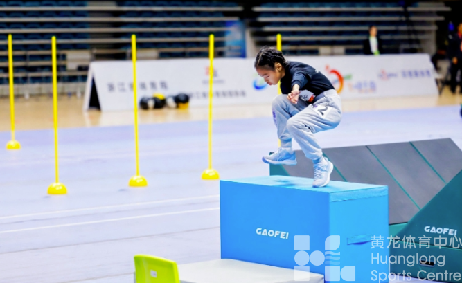 全省首届少儿体能锦标赛舟山“大比武”(图3) 全省首届少儿体能锦标赛舟山“大比武”(图3)