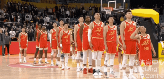 狮啸黄龙 | 广厦新签了这名球员，球迷都说被暖到了！(图4)