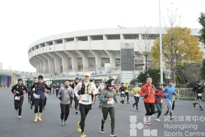 世界冠军也来打call！这场跑山赛“西湖味”十足！(图3)