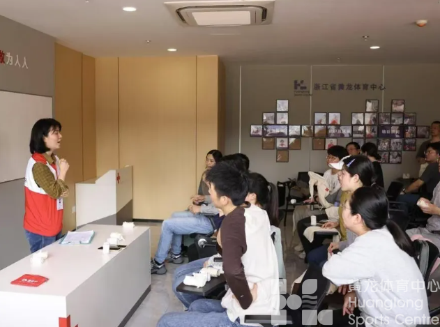 突发情况不要慌！黄龙首期急救课开课！(图3)