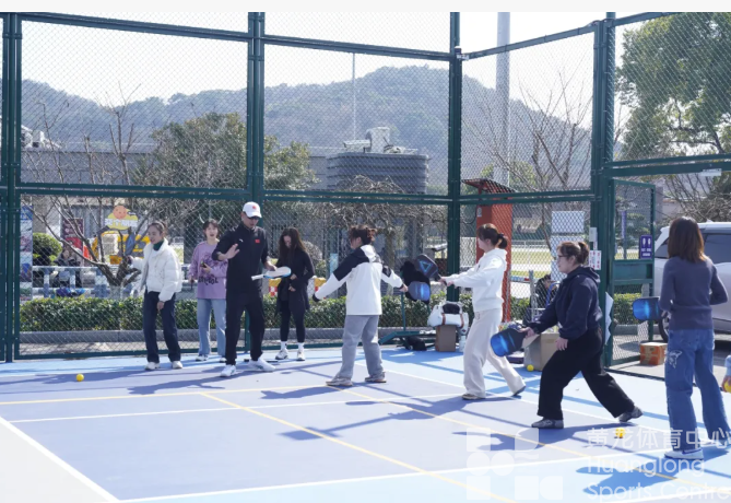 女神节必看丨首届黄龙匹克球后备人才基地女子挑战赛暨“匹克球进校园”公益活动火热来袭,精彩不容错过!(图2) 女神节必看丨首届黄龙匹克球后备人才基地女子挑战赛暨“匹克球进校园”公益活动火热来袭,精彩不容错过!(图2)