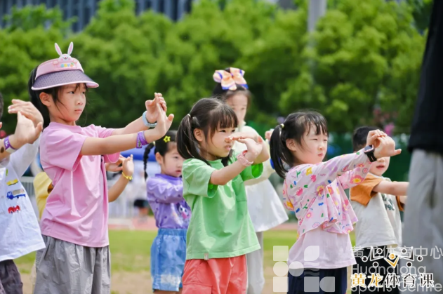 最in是黄龙丨圆满落幕!这个“五一”黄龙“热辣滚烫”!(图2) 最in是黄龙丨圆满落幕!这个“五一”黄龙“热辣滚烫”!(图2)